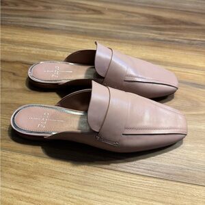 Paolo Linea brand Women's Tan Faux  Leather Mules